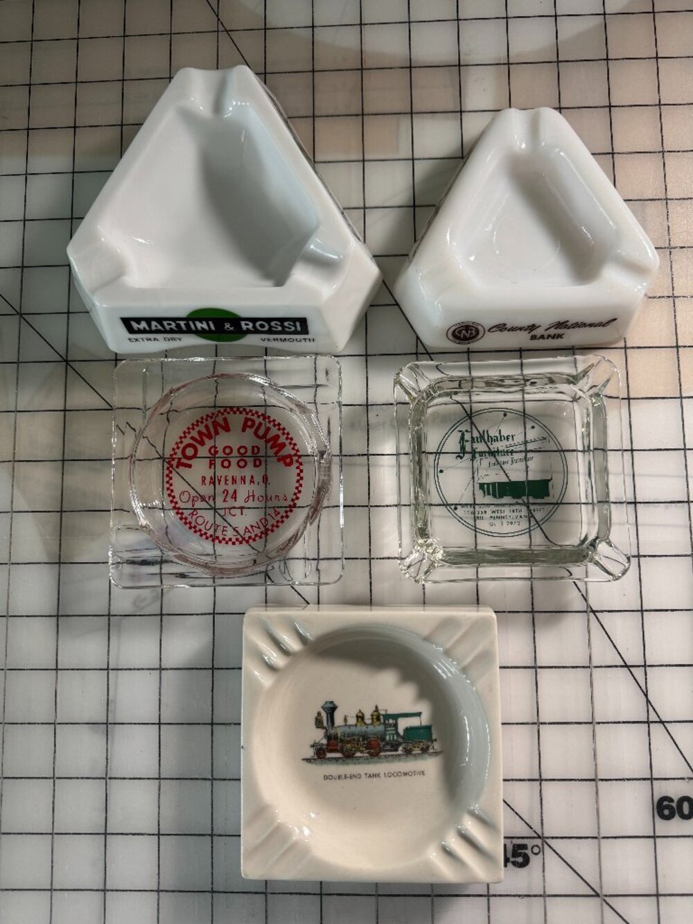 5-PIECE VINTAGE ADVERTISING ASHTRAY LOT